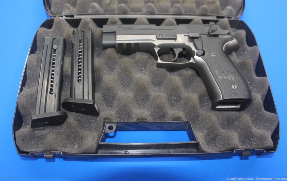 Sig Sauer Mosquito 22LR 4 inch Two Tone Pistol Two Mags Case-img-0