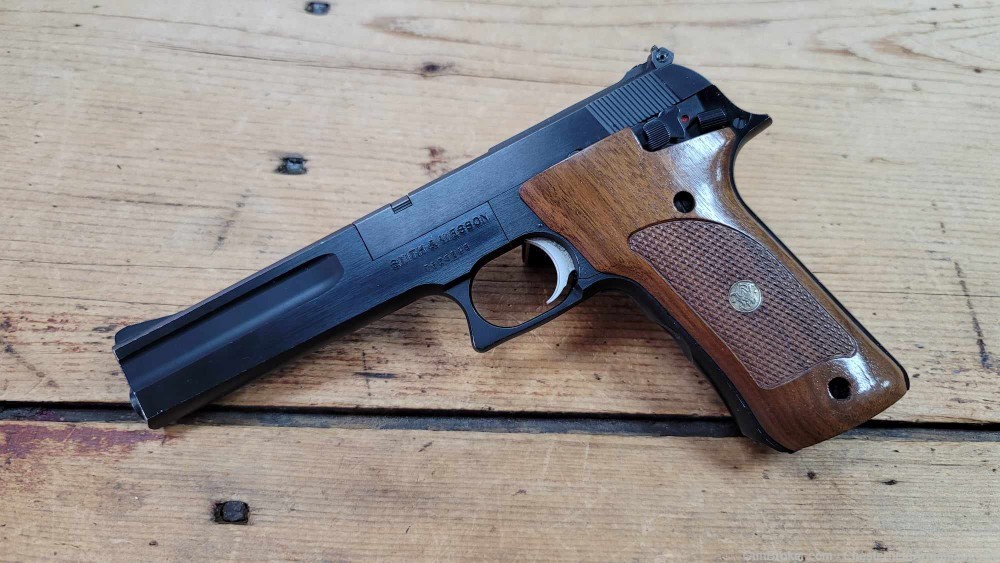 Smith and Wesson Model 422 target .22lr pistol-img-5