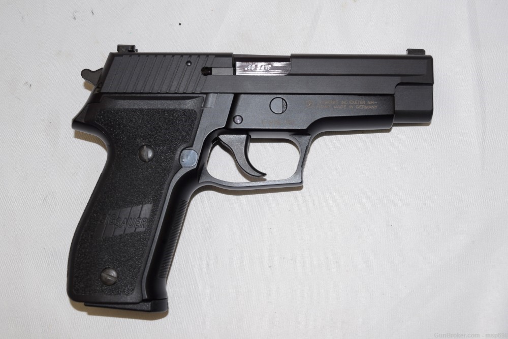 Sig Sauer P226, 40 S&W, Mich. State Police Logo, 4 1/4" bbl, Good.-img-2