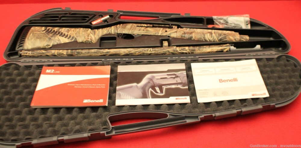 Benelli M2 12-gauge 3" chamber 28" vent rib semi-auto shotgun.-img-0