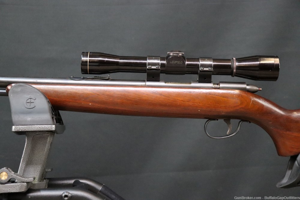 Remington 512 .22 LR Bolt Action Rifle w/ Leupold M8 Scope-img-6