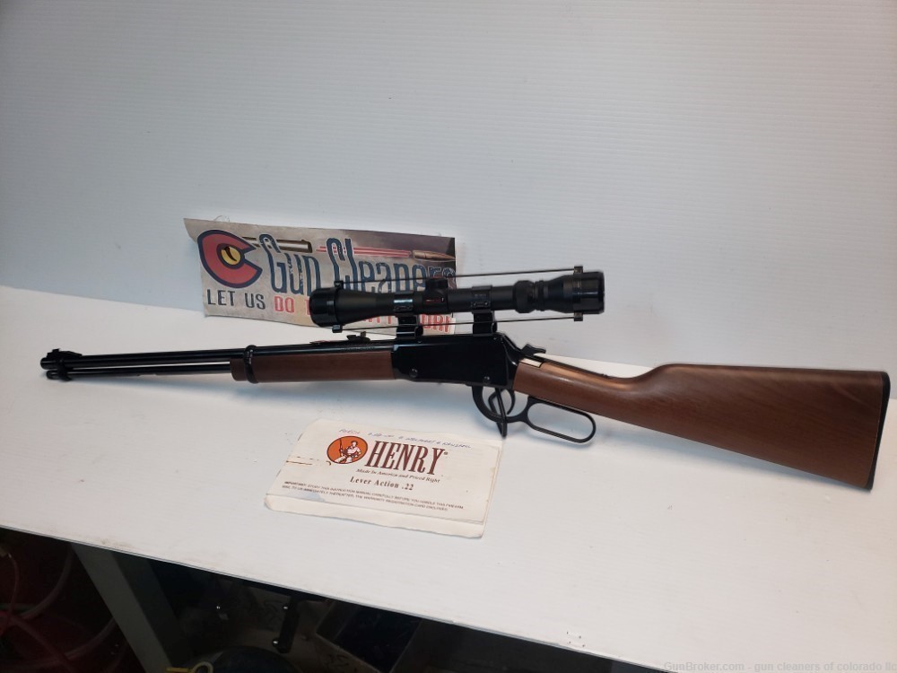 HENRY CLASSIC .22 LEVER ACTION WITH SIMMONS SCOPE-img-0