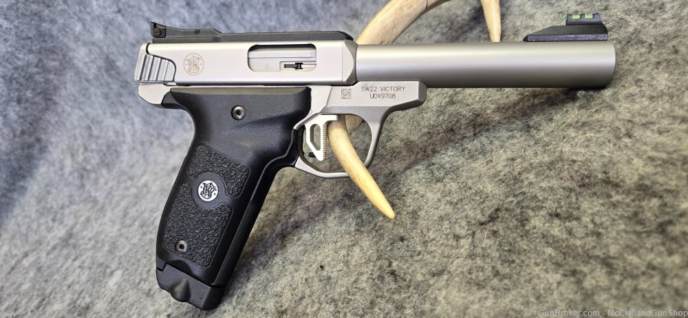 Smith & Wesson SW22 Victory 22 LR 5.5" S&W | 4 mags, Tandemkross trig-img-7