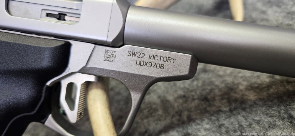 Smith & Wesson SW22 Victory 22 LR 5.5" S&W | 4 mags, Tandemkross trig-img-10