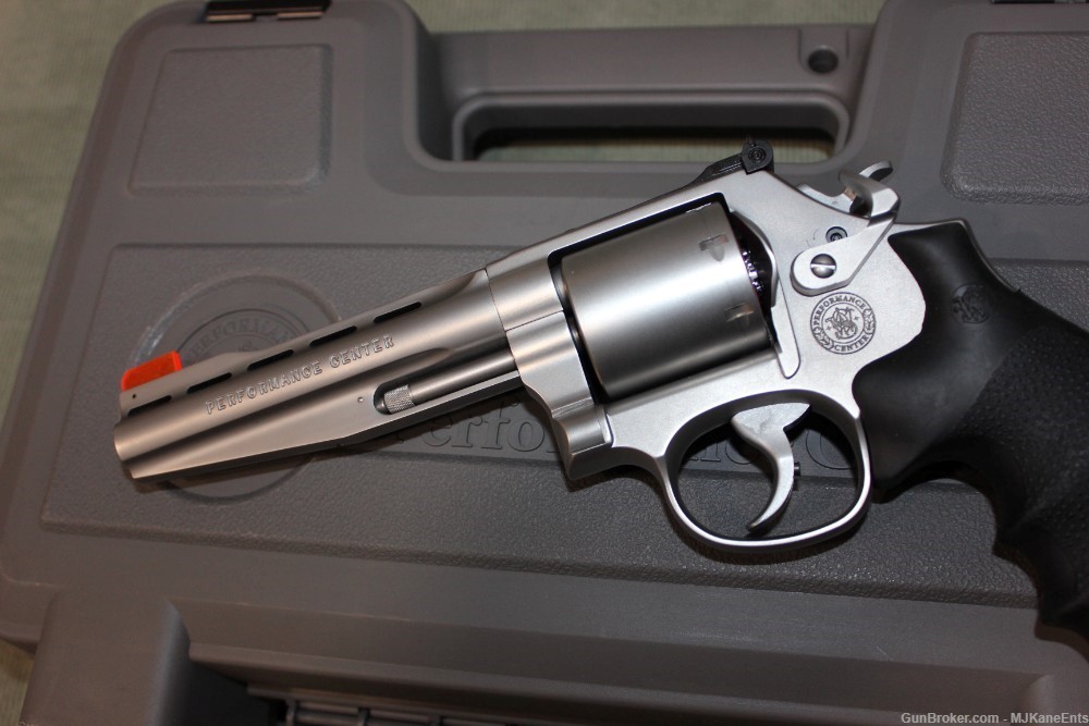 Brand New Smith & Wesson 11760 Performance Center 686 Plus revolver!-img-10