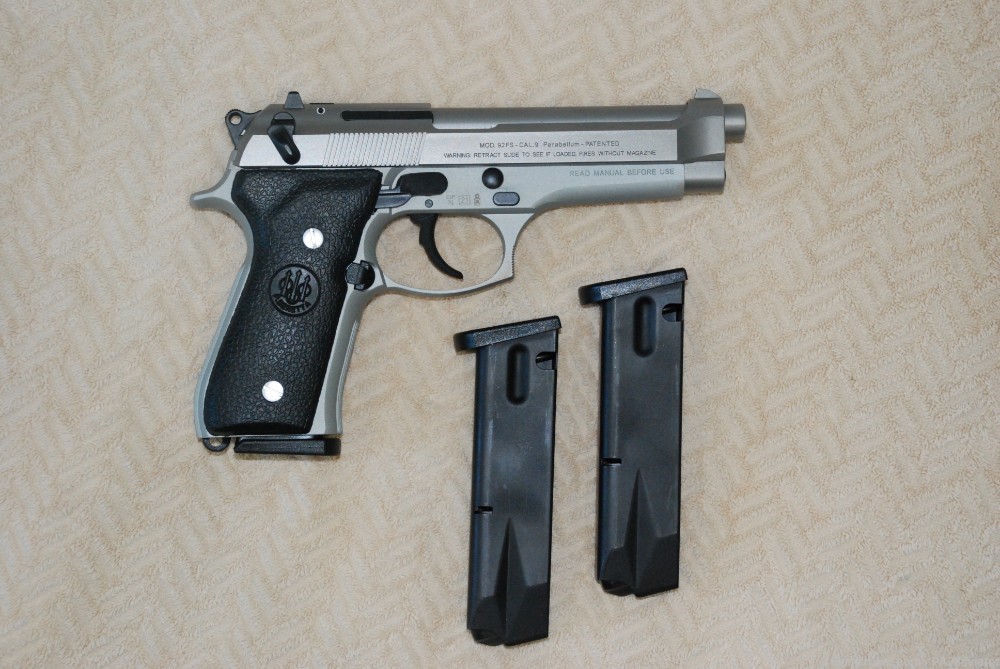 Beretta 92FS INOX, 9mm  Made in Italy, one owner-img-6