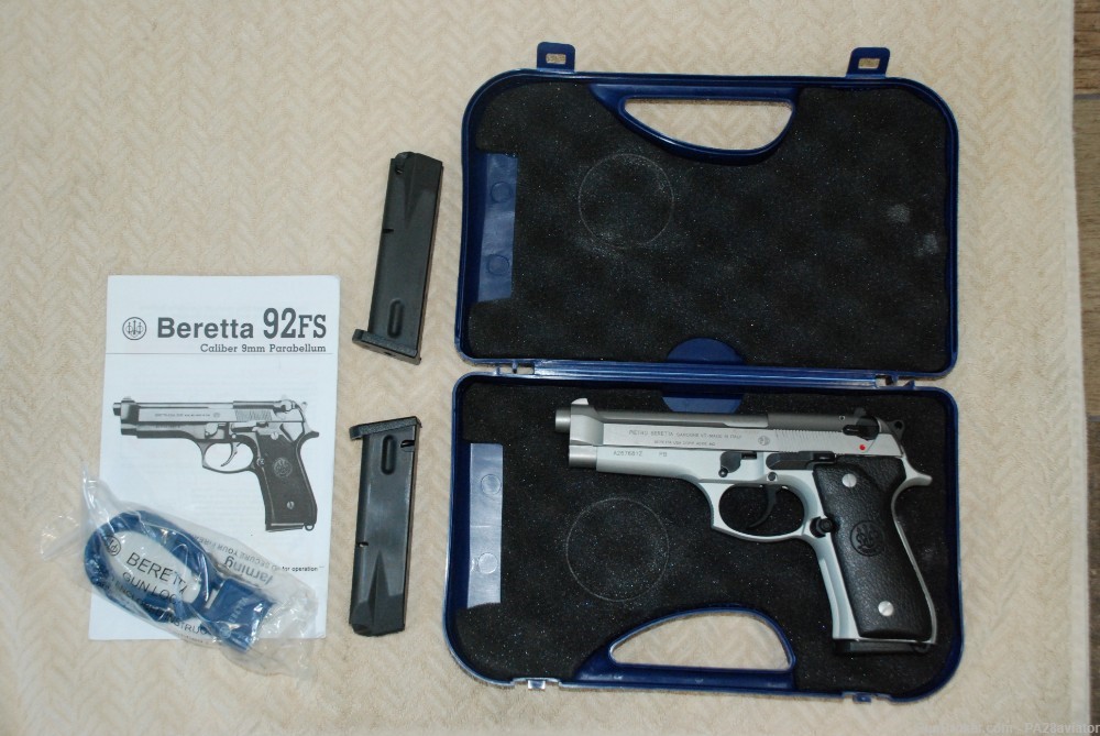 Beretta 92FS INOX, 9mm  Made in Italy, one owner-img-0