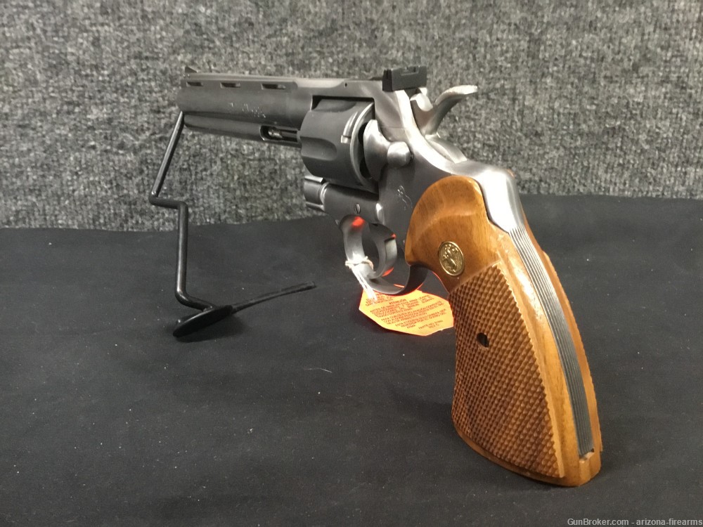 Colt Python Revolver 6 Round .357 Mag MFG 1982 w/ Box-img-2