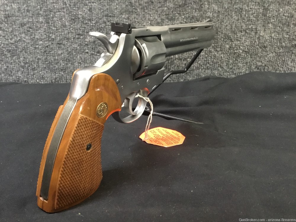 Colt Python Revolver 6 Round .357 Mag MFG 1982 w/ Box-img-4