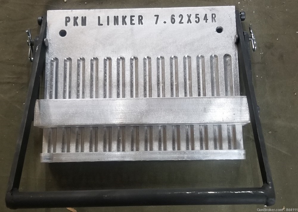 PKM 7.62x54R Linker, PKM metalic link linker-img-0