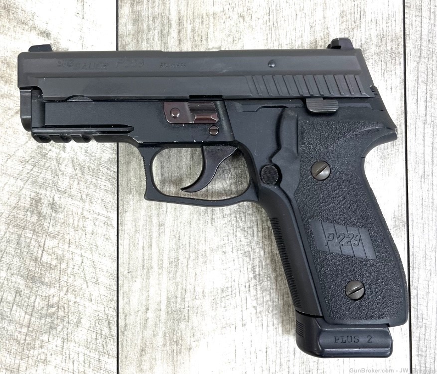 SIG SAUER P229 DOUBLE ACTION ONLY .40 SMITH AND WESSON S&W-img-0