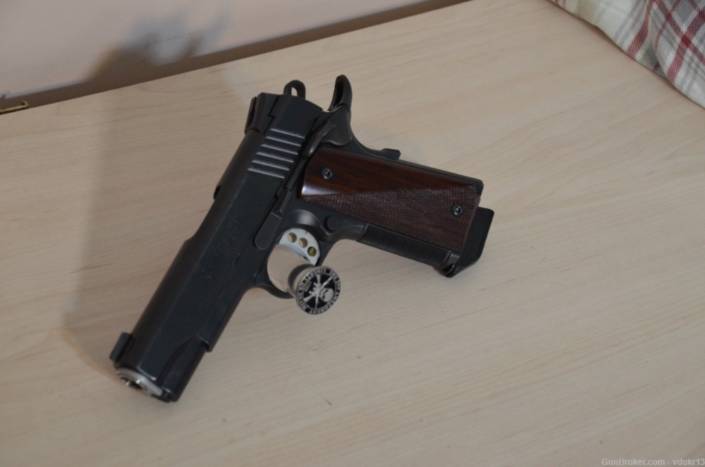 Remington 1911 R1 Carry, 45ACP 4.2" barrel.-img-1