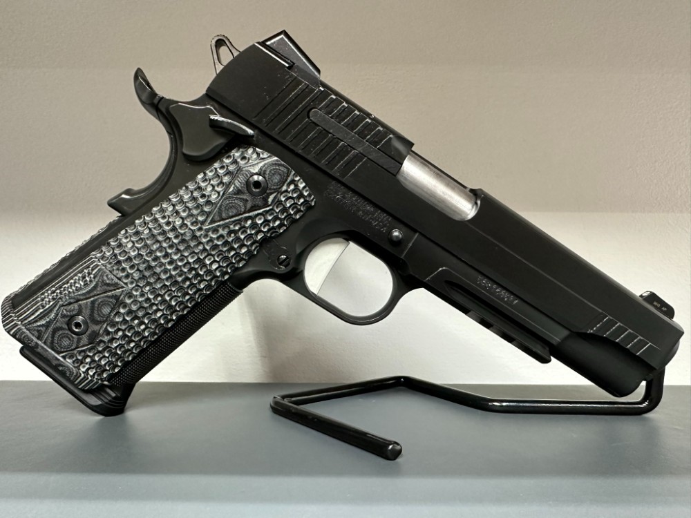 SIG SAUER 1911 EXTREME RAILED .45 ACP *TACTICAL MODEL* OLDER VERSION-img-1