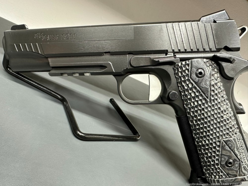 SIG SAUER 1911 EXTREME RAILED .45 ACP *TACTICAL MODEL* OLDER VERSION-img-4