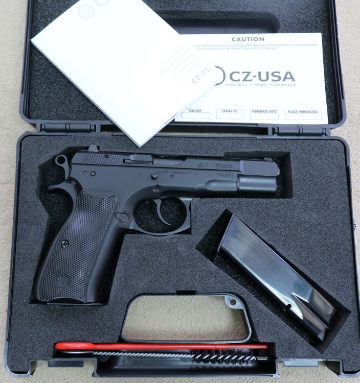 Quality famous CZ 75 BD full size 9mm service pistol LNIB Czech Republic -img-14