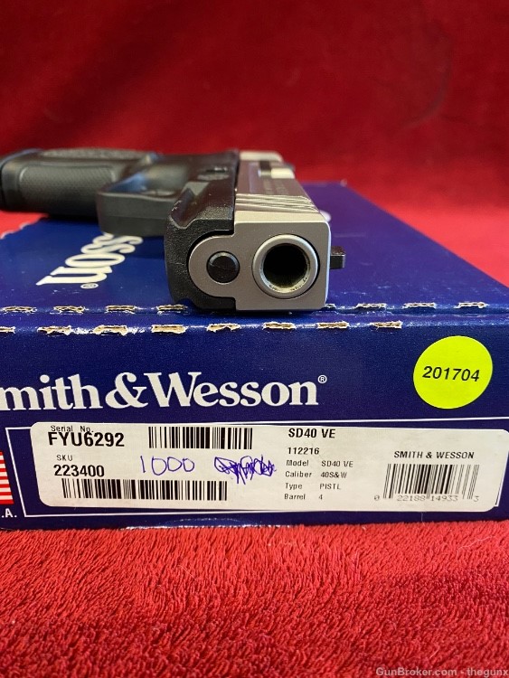 Smith & Wesson SD40 VE .40 S&W-img-6