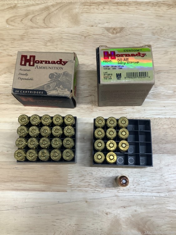 IMI Magnum Research Desert Eagle 50A.E. 72rds Hornady & Speer 3 Mags & Rail-img-13