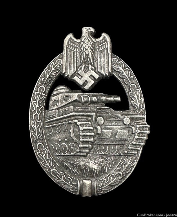 WW2 German panzer Badge WWII uniform medal tank -img-0