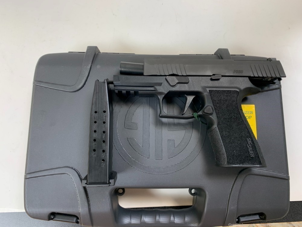 Sig Sauer P320 10MM Pistol W/case and 2 Mags-img-9