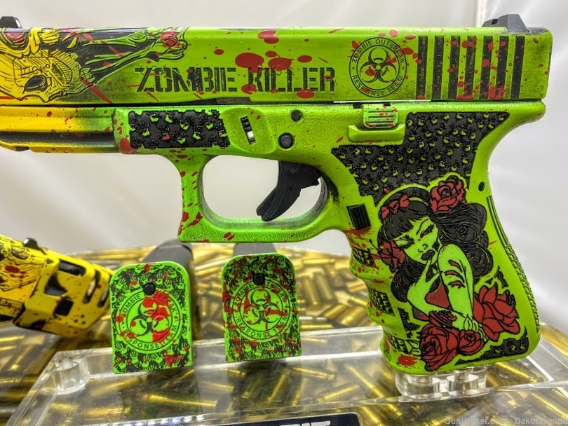  Glock 19 15rd Zombie Killer Engraved and w/ Custom Case-img-8