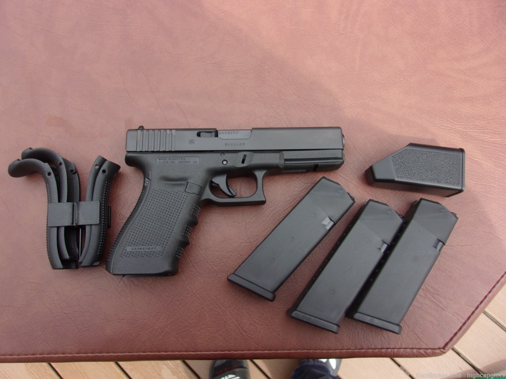 Glock 20 Gen 4 10mm 4.5" Semi Auto Pistol 99.9% G20 w/ 3 Mags $1START-img-2