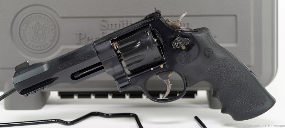 Smith & Wesson 327 R8 Performance Center .357 Mag Factory Box-img-2