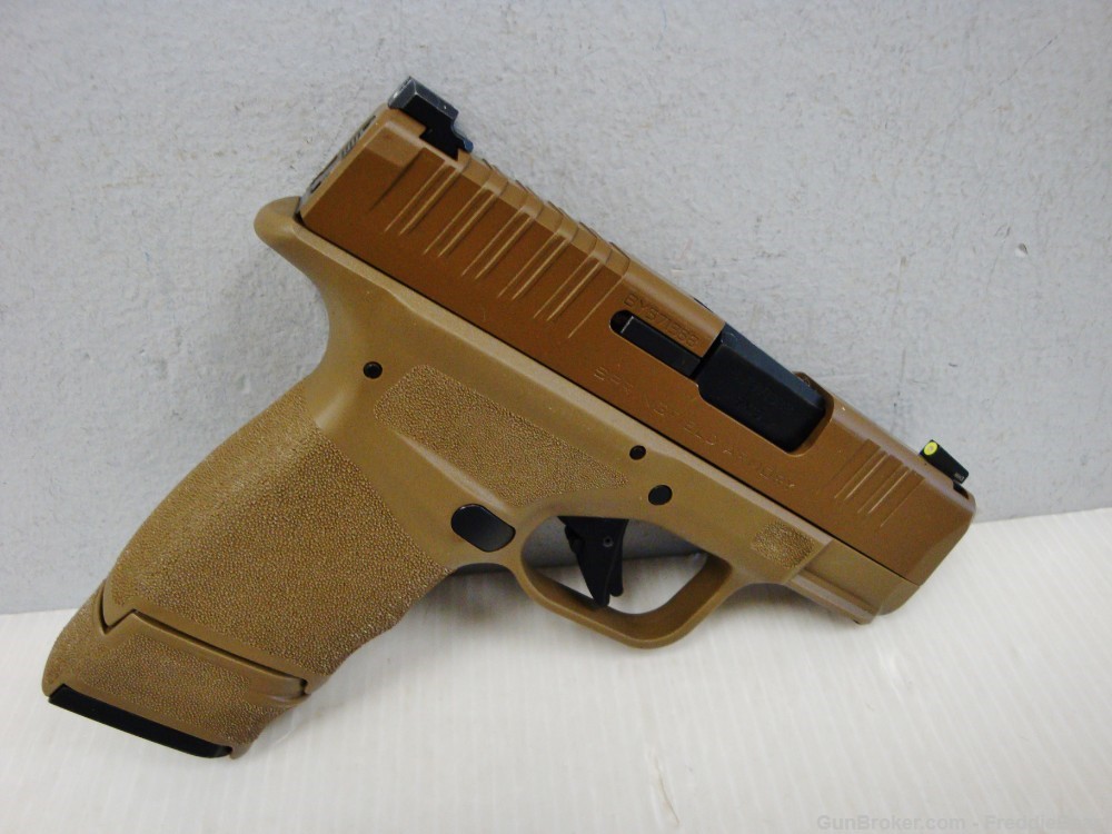 Springfield Armory Hellcat Micro-Compact 9mm Luger W/ Night Sights FDE 3” -img-3