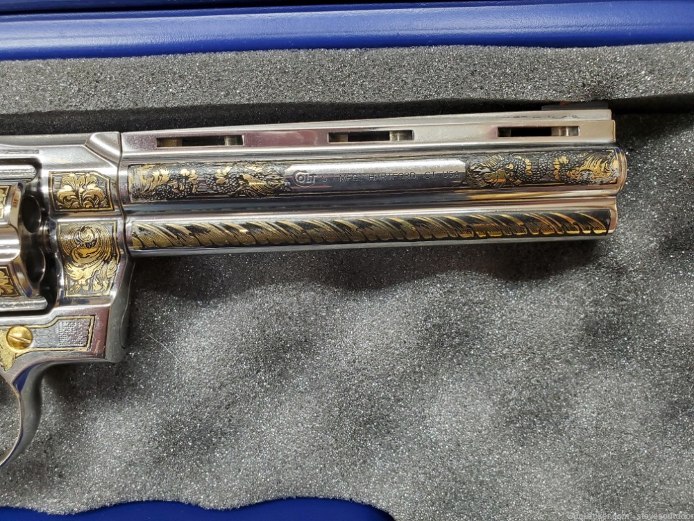 Colt Python 357 Magnum Custom 24K Gold Etching Walnut Grips - NEW-img-6