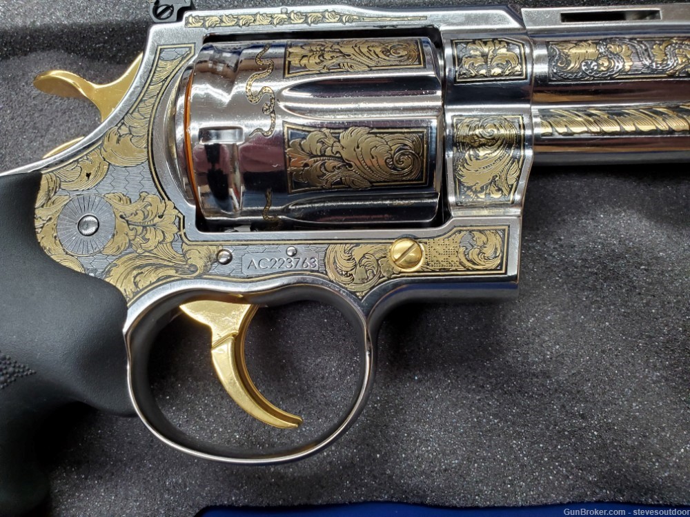 Colt Python 357 Magnum Custom 24K Gold Etching Walnut Grips - NEW-img-5