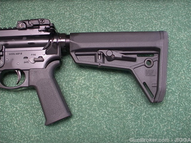 Smith and Wesson M&P 15  5.56 MM-img-2