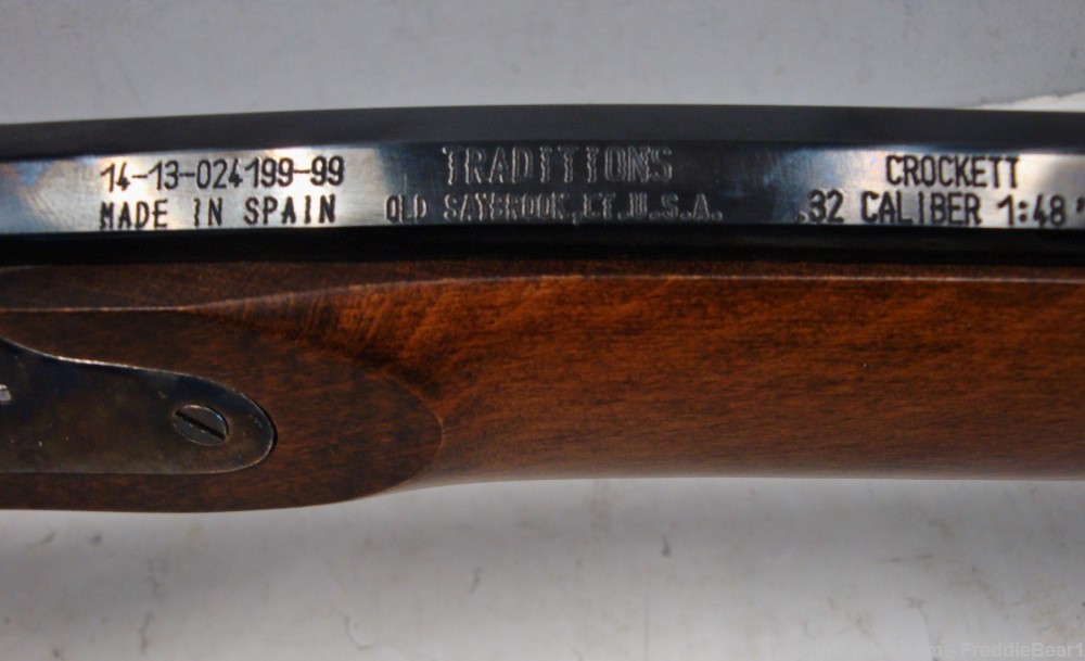 Traditions Crockett Black Powder Cap & Ball Rifle .32cal. Percussion 32" -img-4