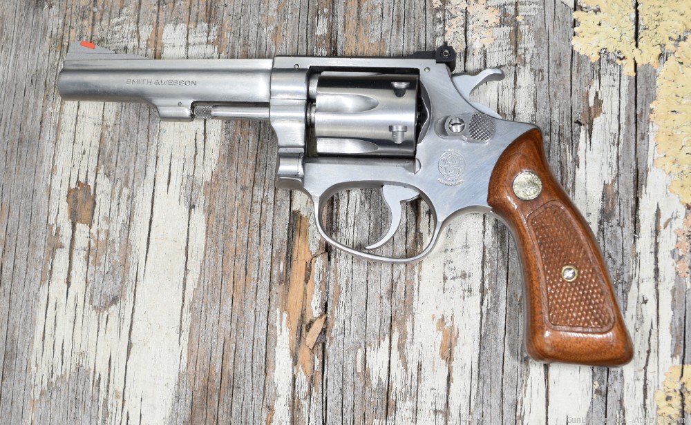Smith & Wesson Model 63 .22LR 4" Stainless Revolver 1981-img-1