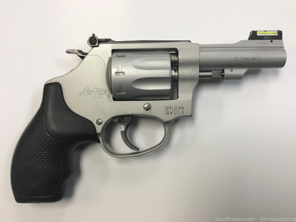 Smith & Wesson - M317 - 22lr Revolver - 3" Barrel    **EXC COND, IN BOX**-img-1