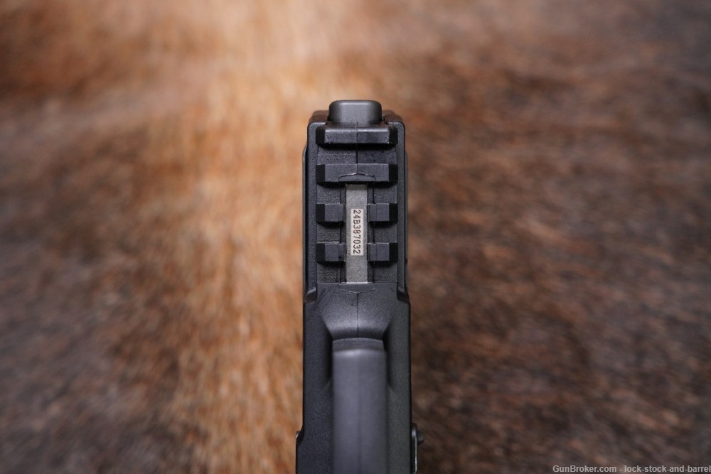 Sig Sauer Model SP2022 .40 S&W 3.8" DA/SA Semi Automatic Pistol-img-7