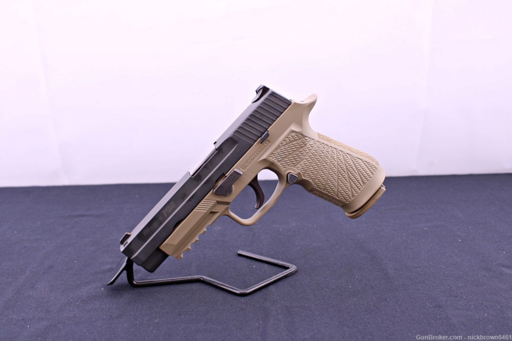 SIG SAUER P250 FULL SIZE 9MM WILSON COMBAT GRIP 17RD MAG DAO-img-0