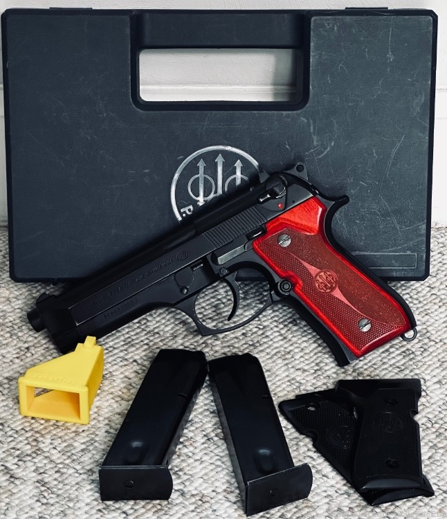 Beretta 92 Rosewood & Black Grips, Case and 15 Rd Magazine-img-0