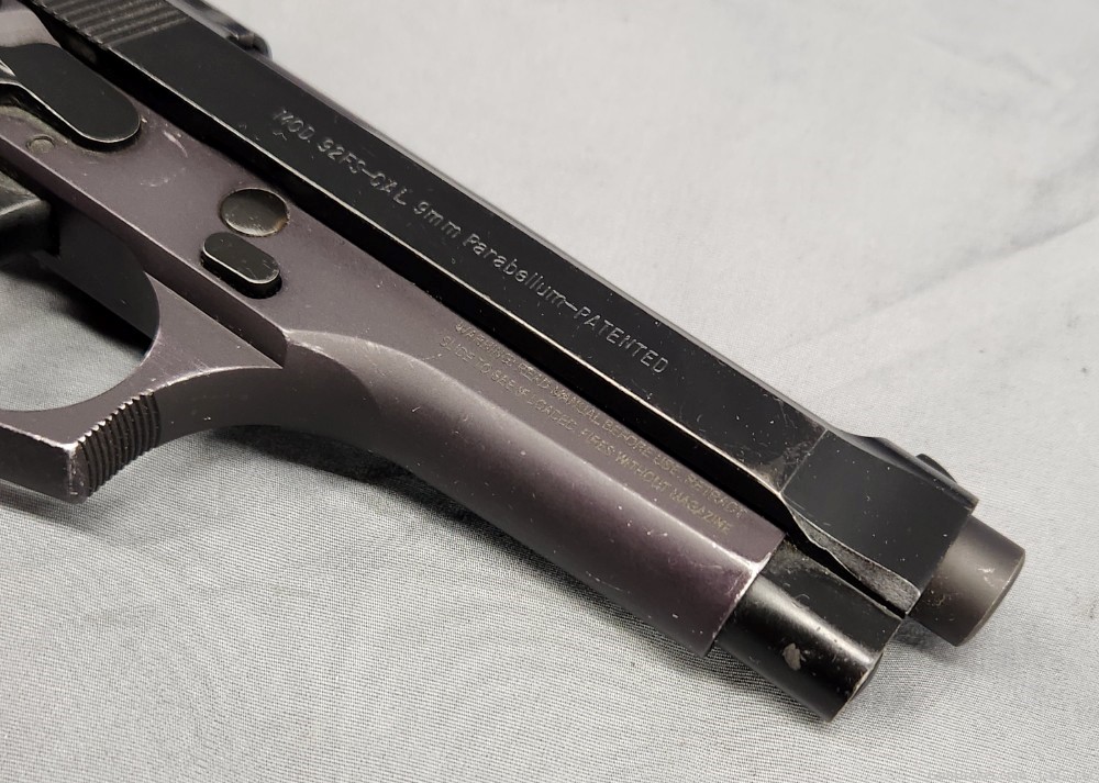 Beretta 92FS pistol 9mm with box USA made-img-10