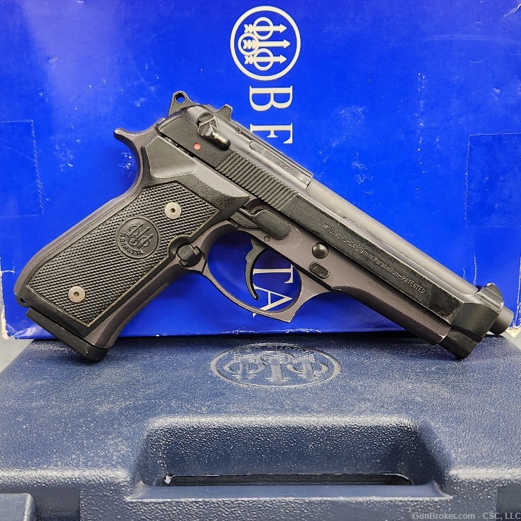 Beretta 92FS pistol 9mm with box USA made-img-0