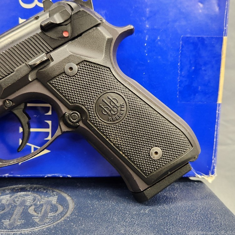 Beretta 92FS pistol 9mm with box USA made-img-5