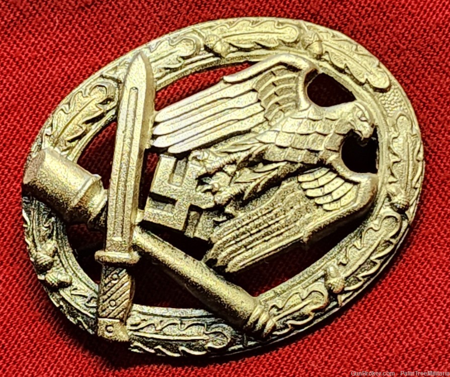 WW2 WWII German NSDAP 3rd Reich silver general Assault badge medal Vaulted!-img-1