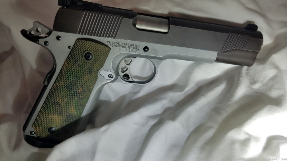 9mm 1911 Two-tone, W 8 Mags Fusion Custom Build-img-2