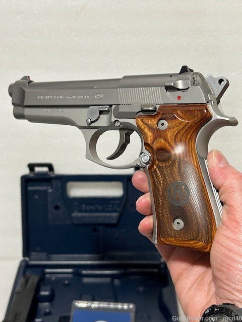 Beretta 96 Inox .40 S&W Stainless 96FS 40S&W Like 92FS or 92 but in 40 cal.-img-10