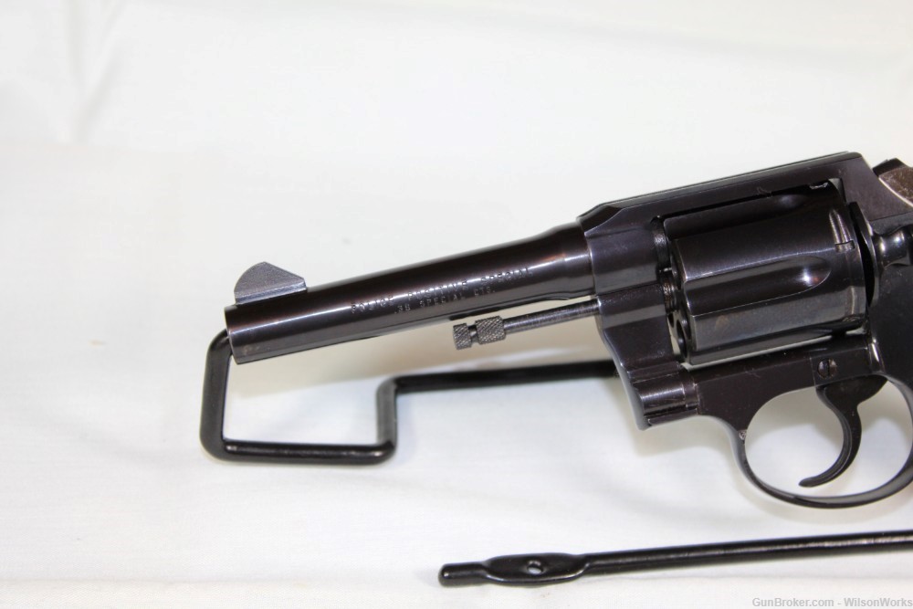 Colt Police Positive  Special Cal .38 Spl 99% Made 1957 Box C&R-img-22