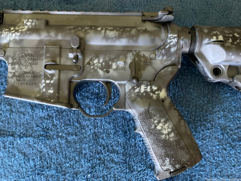 Rock River Arms LAR-15 with Cerakote tri-color camouflage-img-3