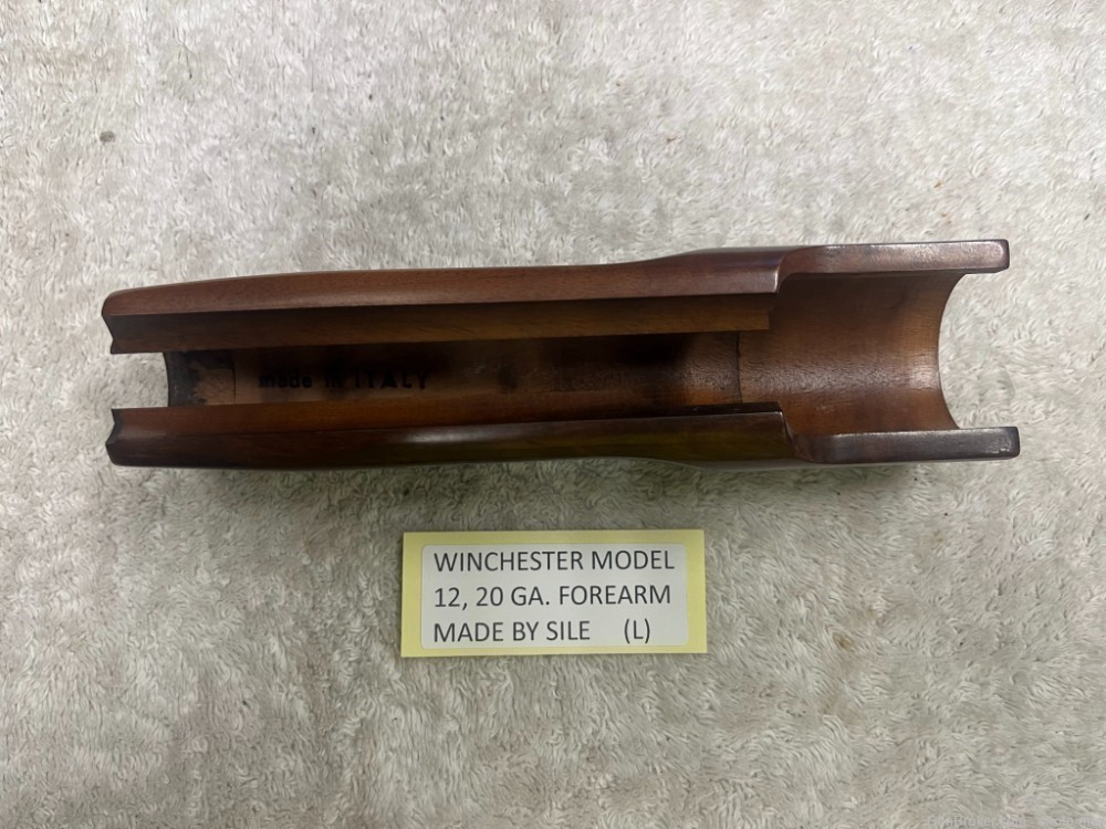 Winchester Model 12, 20 Gauge Forearm, Made By Sile-img-1