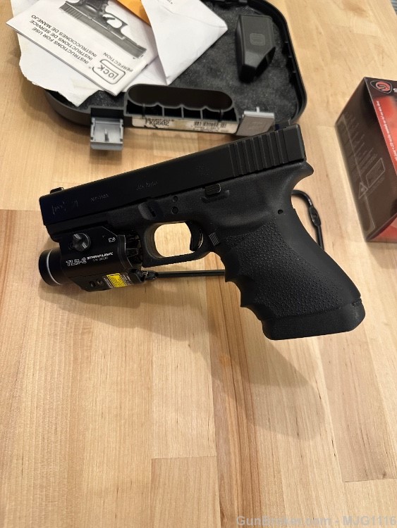 Glock 21 .45 ACP Gen 3 with Tactical Laser/Light combo-img-9