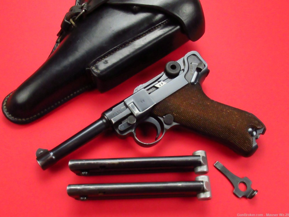 Excellent 1938 code S/42 Luger P08 Mauser German Army Pistol 9mm P38-img-0