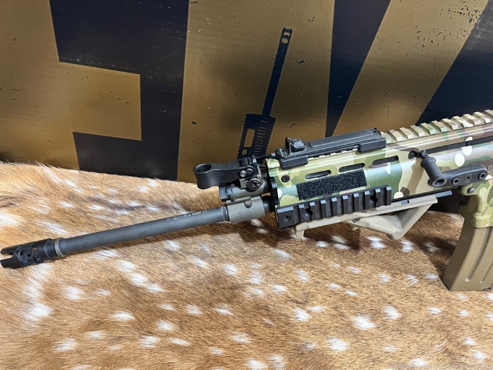 FNH Scar 16S NRCH 5.56 / 223 Rem MultiCam excellent with Streamlight -img-8
