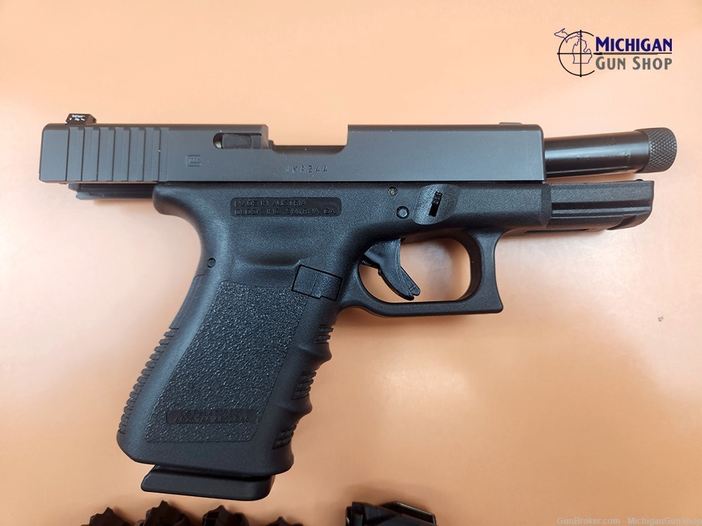 Glock 23/31/19 - 3 Calibers in One Package .40 S&W/.357 SIG/9mm-img-3