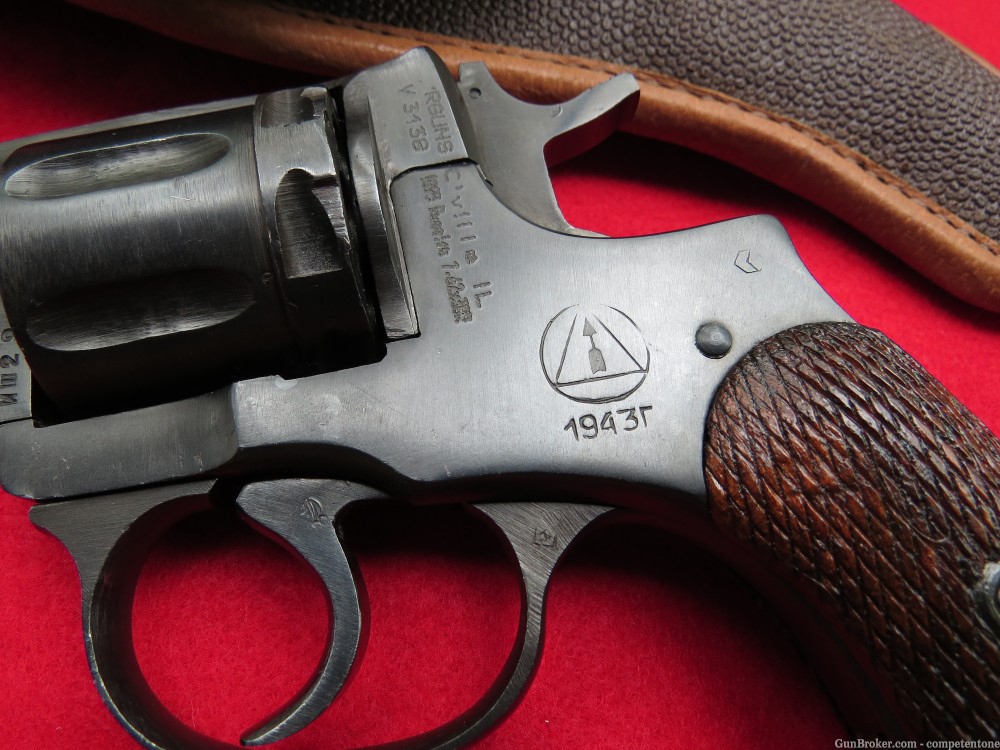 WWII Russian Nagant M1895 Revolver 1895 7.62 x 38 7.62x38R WW2 Gas-Sealed-img-2